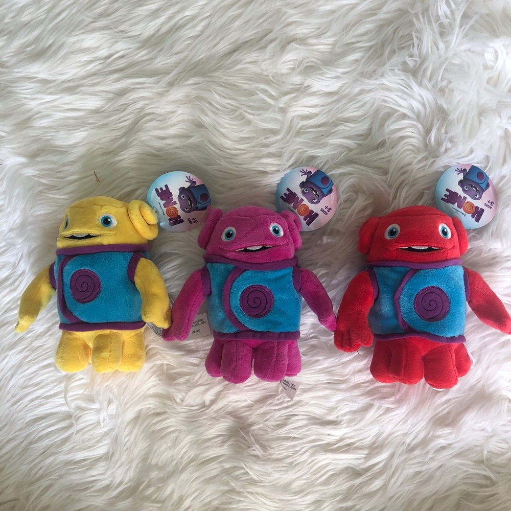 NWT DreamWorks Home Boov Plush Set